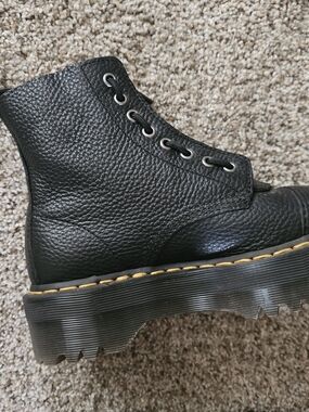 Dr. Martens Sinclair boots